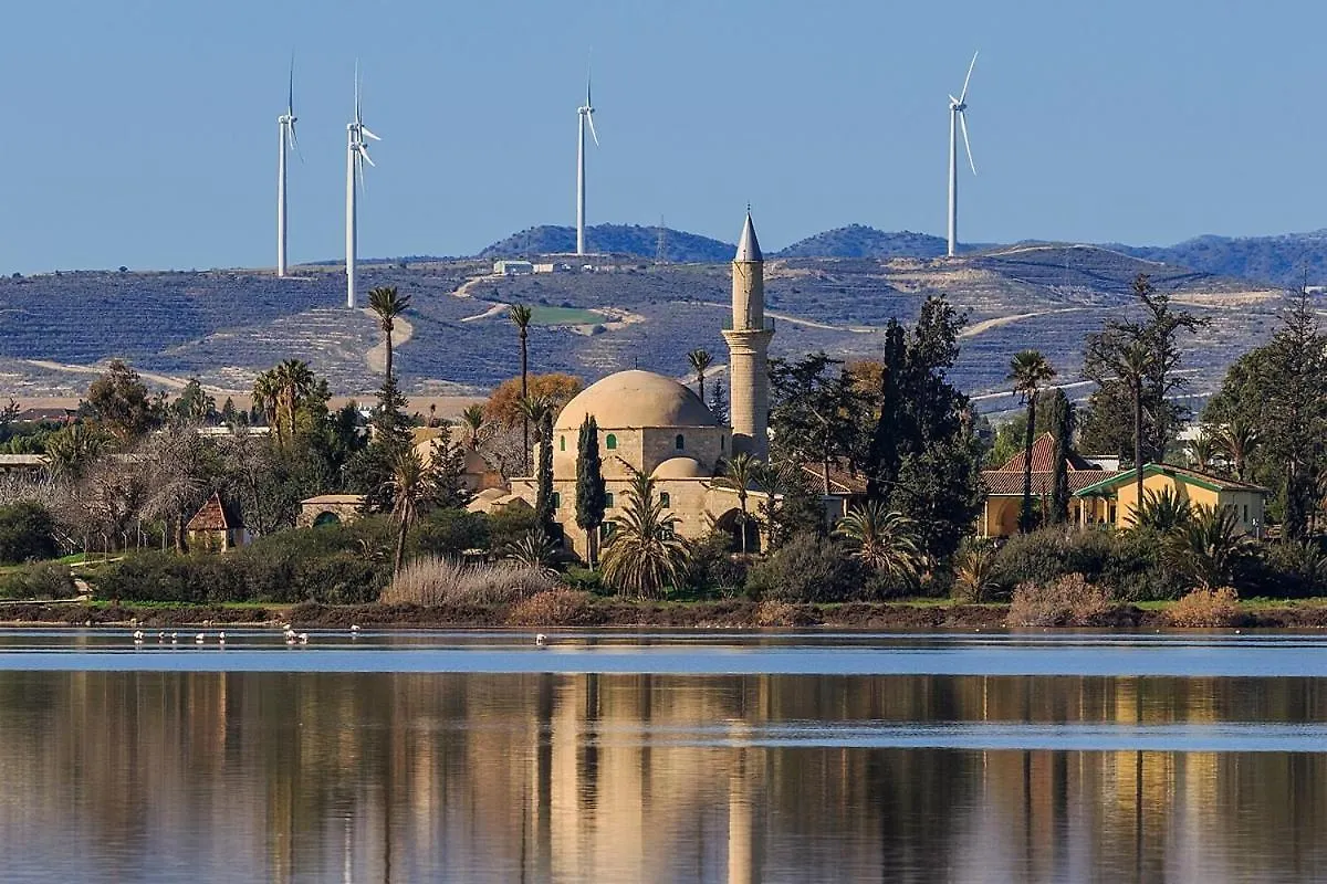 Mackenzie Beach Apartment Larnaca 0*,